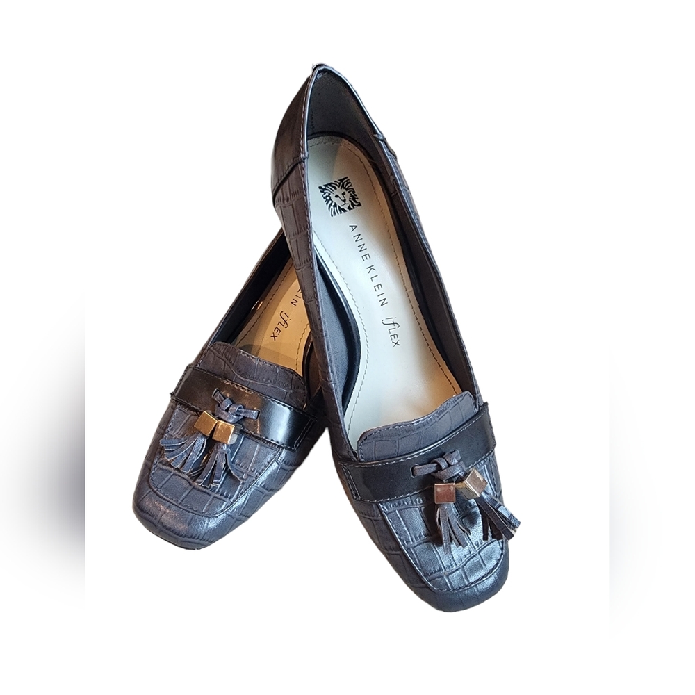 Anne Klein iflex Gray Heels 7